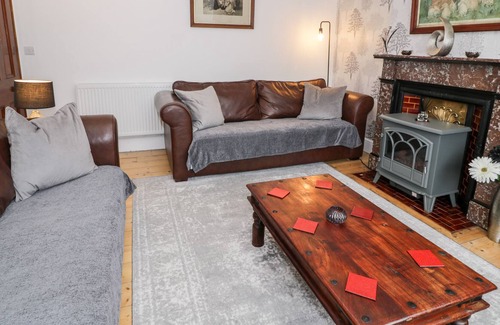 Bontddu Cottage | BRYN GOLEU, pet friendly, character holiday cottage in Dolgellau
