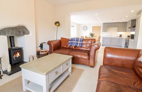 Corwen Cottage | BRYN MAWNDY, family friendly, country holiday cottage in Corwen