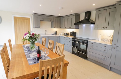 Corwen Cottage | BRYN MAWNDY, family friendly, country holiday cottage in Corwen