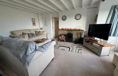 Moelfre House | Bryn Teg Cottage