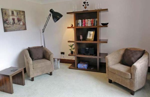 Llanfihangel Tal-y-llyn House | Brynich Villa