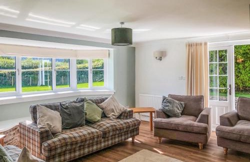 Llanfihangel Tal-y-llyn House | Brynich Villa