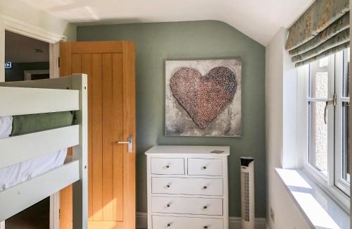 Llanfihangel Tal-y-llyn House | Brynich Villa