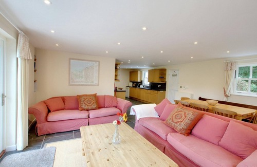 Llangranog Cottage | Brynllin, Llangrannog