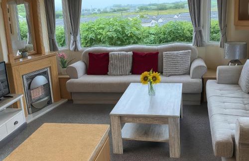Borth House | Brynowen Holiday Park - Holiday Accommodation 19041