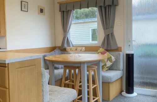 Borth House | Brynowen Holiday Park - Holiday Accommodation 19041