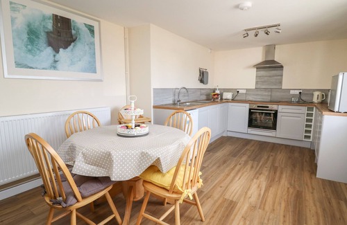 Llanfyrnach Cottage | BRYNTEG COTTAGE, family friendly, with a garden in Crymych