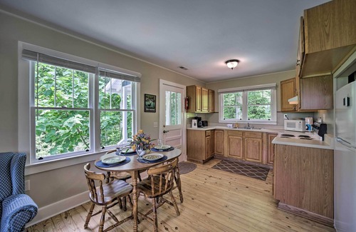 Bryson City Cottage | Bryson City Retreat: Fire Pit + Mountain Views!