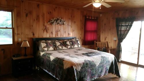 Bryson City House | Bryson City-Spectacular Views-Heaven's Gate