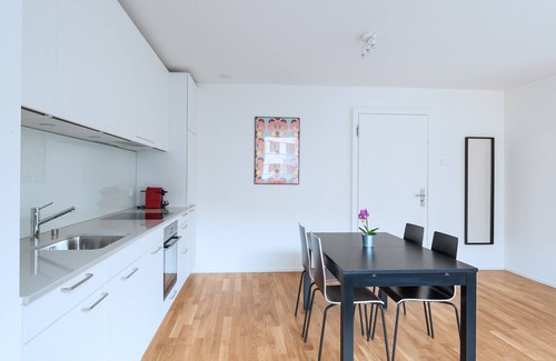Basel City Centre Apartment | BS Deer I - Messe HITrental Apartment