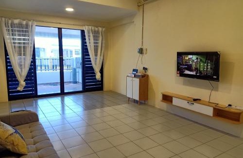 Miri House | BS Home in Miri City - 3R2B House Pelita Commercial Centre