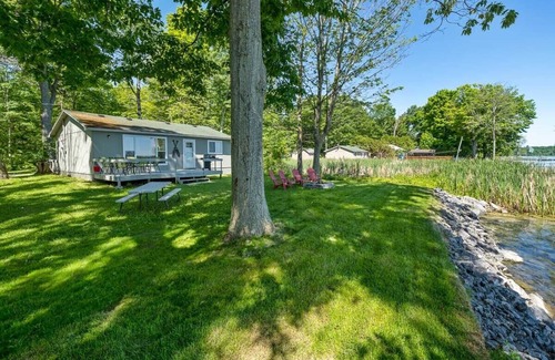 Milford Cottage | BTB "County Comfort"