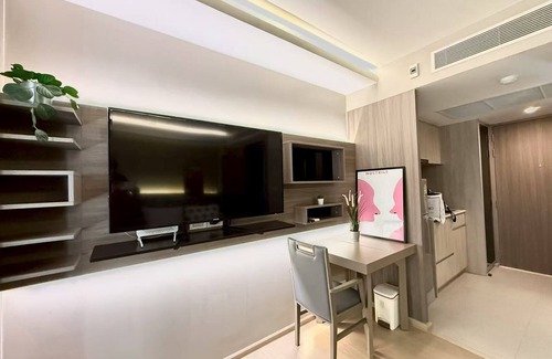 Khlong Tan Condo | BTS Thong Lor Low-rise Condo City Center