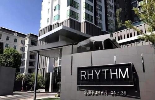 Sukhumvit Apartment | BTS Thonglor Luxury 35sqm Condo with Pool & Sauna