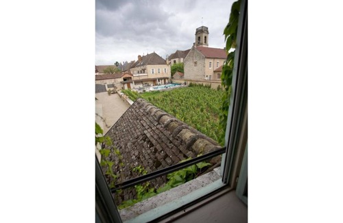 Pommard Villa | BTWN BEAUNE & NUITS ST GEORGES~CHARMING VILLAGE SURROUNDED BY BURGUNDY VINEYARDS