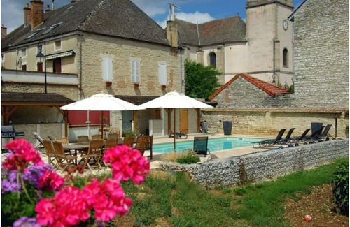 Pommard Villa | BTWN BEAUNE & NUITS ST GEORGES~CHARMING VILLAGE SURROUNDED BY BURGUNDY VINEYARDS