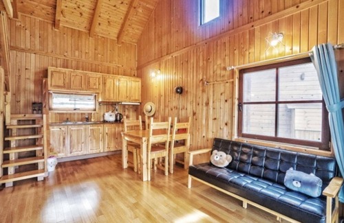 Buan-gun House | Buan Hosugatongnamu Pension