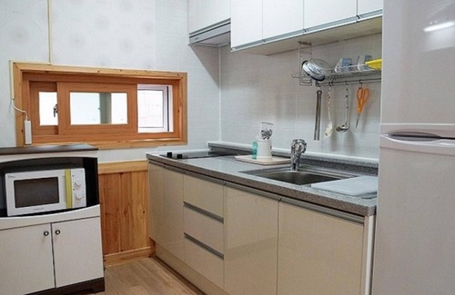 Byeonsan House | Buan Mul Love Pension
