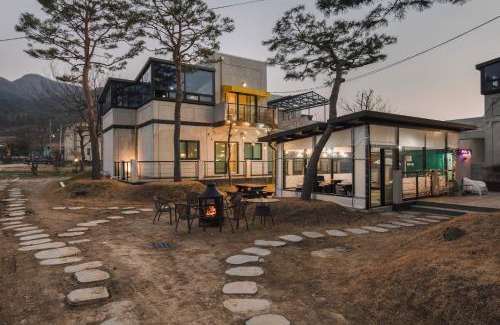 Byeonsan House | Buan Stay80 Pension