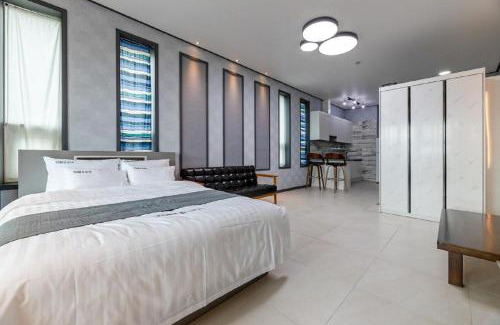 Byeonsan House | Buan TomynSpa Pension