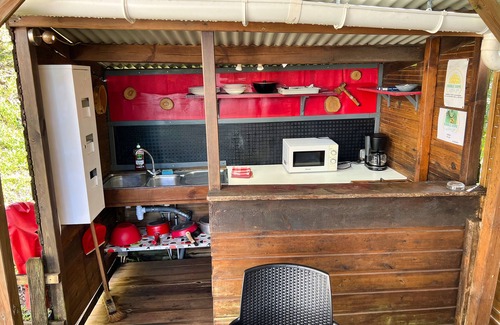 Saint-Joseph RV Rental | Bubble Dome Village- Glamping