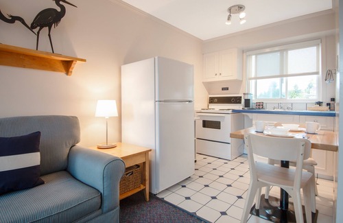 Regional District of Nanaimo Hotel | Buccaneer Inn