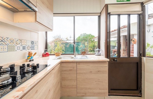Loures Apartment | Bucelas Countryside Escape
