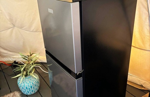 Cave Junction Apartment | Buck and Does - 20' - Sleeps up to 4 - Restrooms and Showers are only a short walk away.