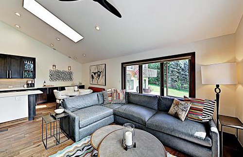 Avon Apartment | Buck Creek C203