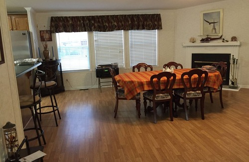 Ideal House | Buck Creek Rest And Recuperate, Quiet In The Woods Getaway