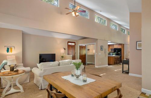 Cazadero House | Buck Hollow