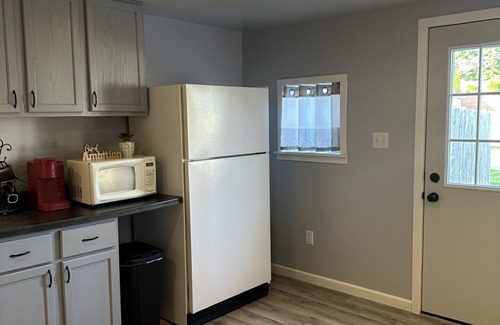 Rockville Apartment | Buck's Place - NEWLY FINISHED studio retreat one block from downtown Rockville!