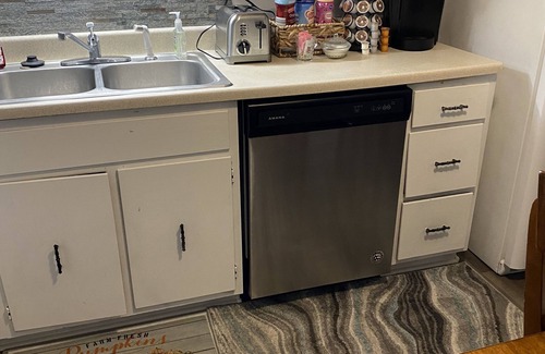 Kilbourne Condo | Buckeye condo with hot tub and pool table