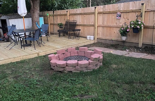 Kilbourne Condo | Buckeye condo with hot tub and pool table
