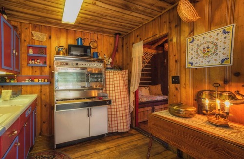 Leadville Cabin | Buckeye's authentic, comfy, cozy, romantic cabin in Leadville, Colorado