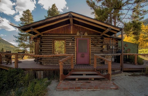 Leadville Cabin | Buckeye's authentic, comfy, cozy, romantic cabin in Leadville, Colorado