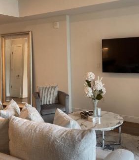South Tuxedo Park Apartment | Buckhead Atlanta Luxury Suite