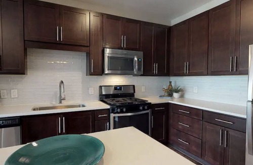 Piedmont Heights Apartment | Buckhead Atlanta Luxury Apartment - HUGE SIZE