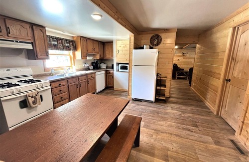 Park Falls House | Buckhorn Lodge Retreat | 3 Bed, 2 Bath