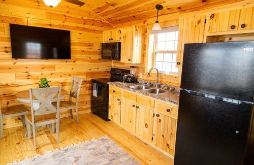 Huntington Cabin | Buckhorn RV Park and Resort