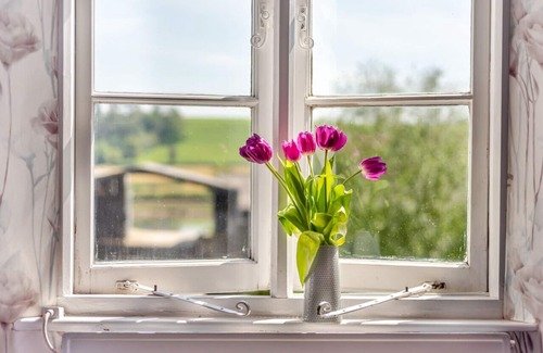 Brayford House | Buckinghams Leary - Three Bedroom House, Sleeps 6