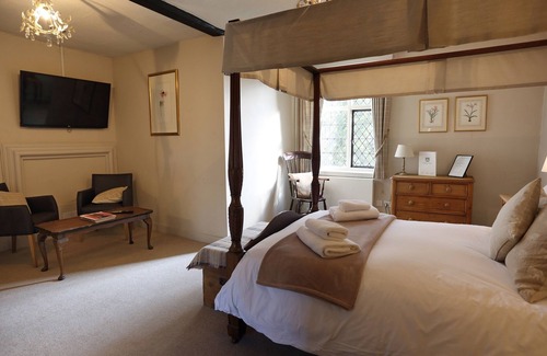 Aldborough House | Buckinghamshire Arms
