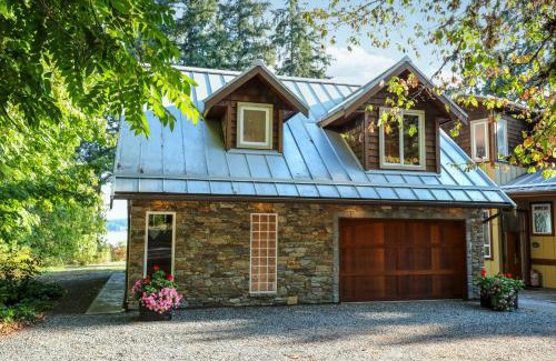Buckley Bay House | Buckley Bay Beach House