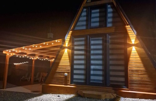 Sucevita Ski Chalet | Bucovina-A-FrameHouse-HotTub-Fireplace-Patio-WiFi