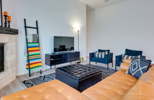 Buda House | Buda Family Retreat w/ Cozy Fireplace!