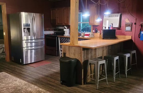 Evensville House | Budd Family Farm Hideaway