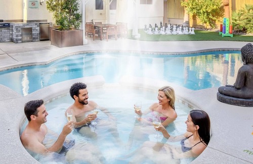 Green Valley North Apartment | Buddha Play | Modern | Pool & Spa Near Vegas strip