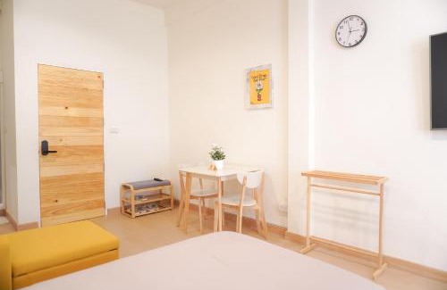 China Town House | Buddy House - Spacious Triple Room in Chinatown, Walk to MRT