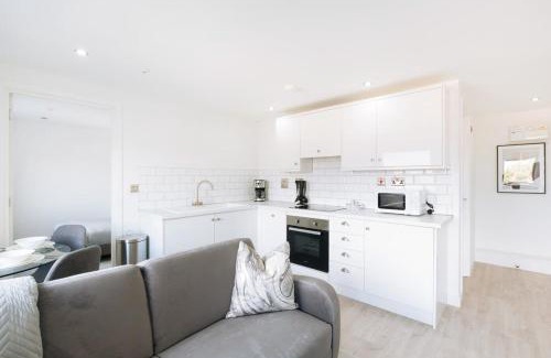 Ipswich Apartment | Budget 1 Bed Top Floor Apartment in Ipswich