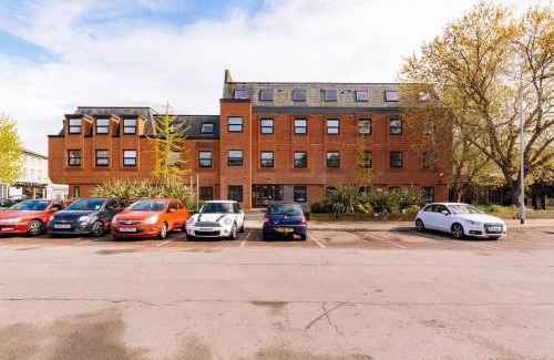 Ipswich Apartment | Budget 1 Bed Top Floor Apartment in Ipswich